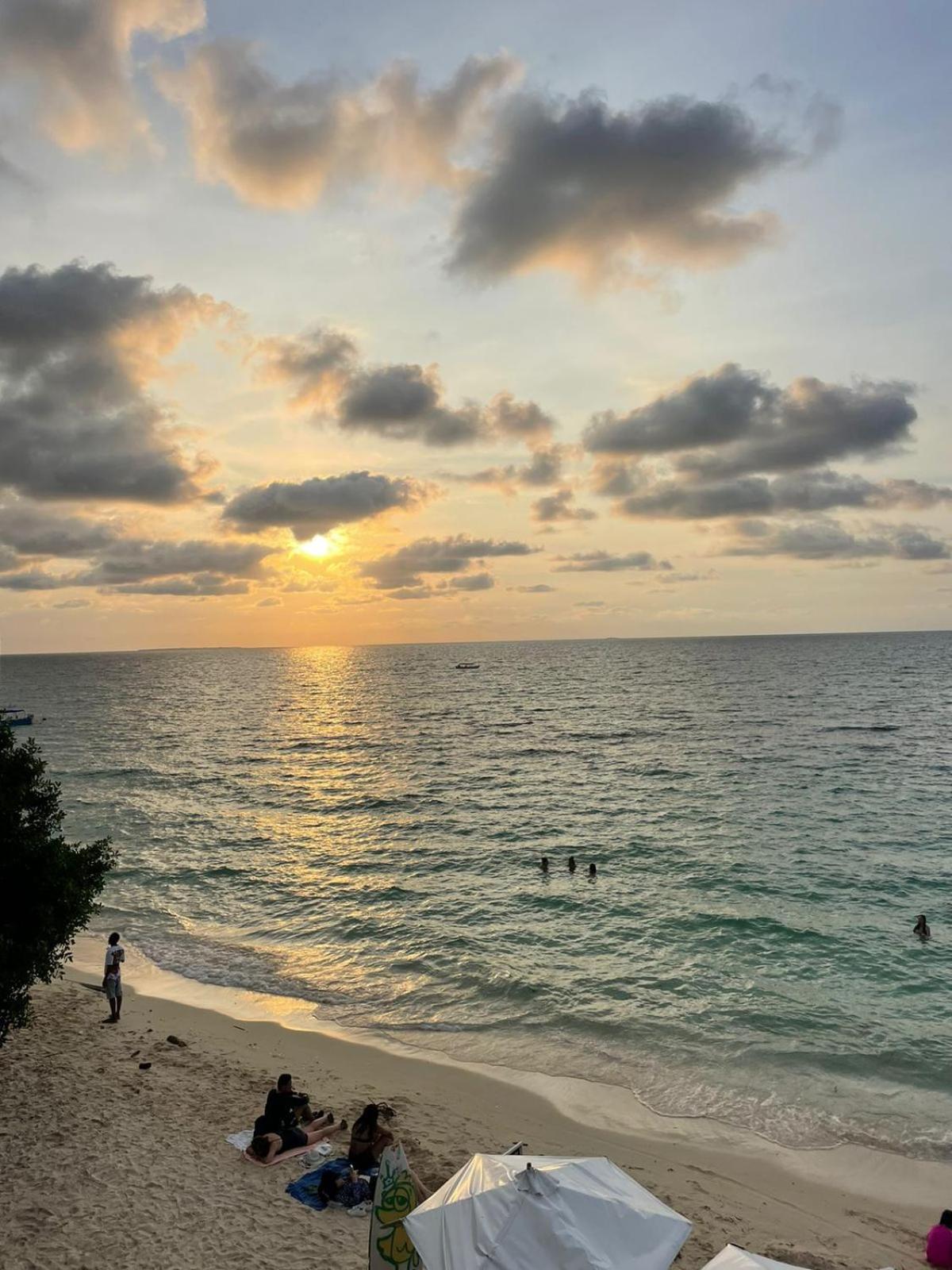 فندق Mandala Beach Club Pendales المظهر الخارجي الصورة